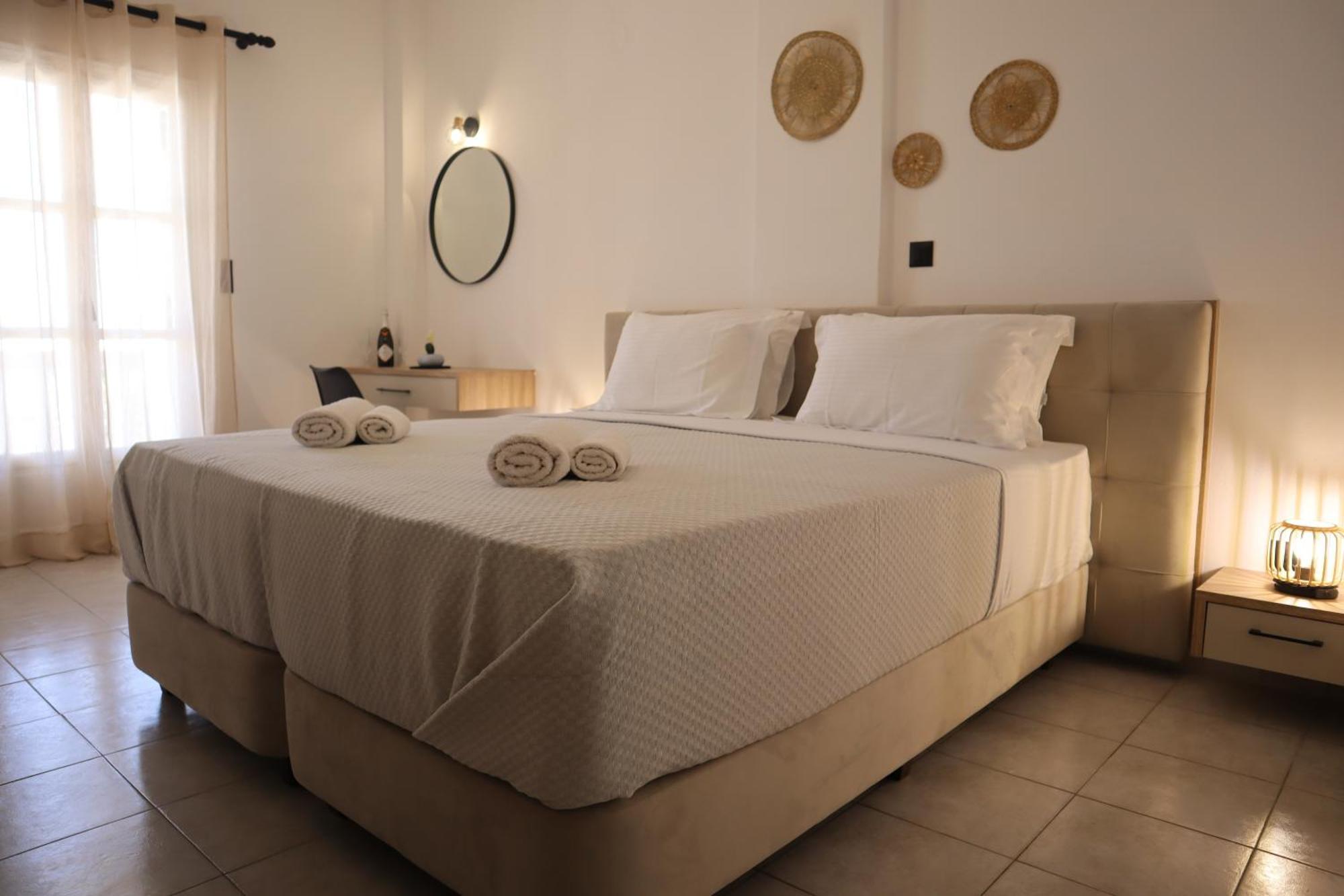 Pension St.George Rooms & Studios Perivolos  Exterior photo